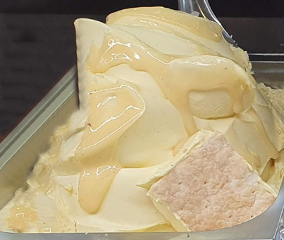 Eisidee Cremschnitte mit Vanillecrem als Eis Eisidee Cremschnitte mit Vanillecrem als Eis