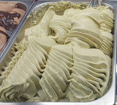 Eisidee Pistazieneis aus Pistazienpasta 100% Eisidee Pistazieneis aus Pistazienpasta 100%