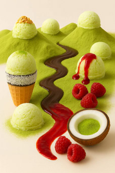 Matcha Kokos Himbeer als Plakat für Matcha Kokos Eis mit Himbeer Variation Matcha Kokos Himbeer als Plakat für Matcha Kokos Eis mit Himbeer Variation
